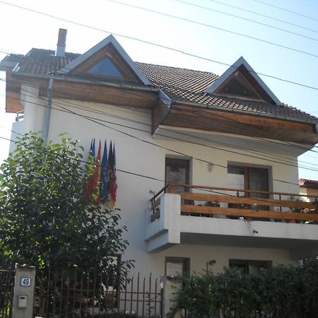 Pension La Noblesse Bucarest Extérieur photo