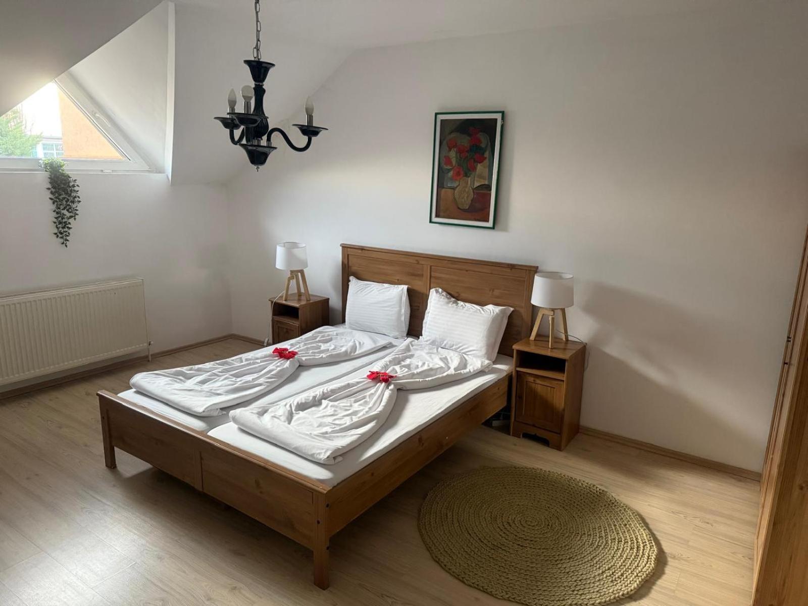 Pension La Noblesse Bucarest Extérieur photo